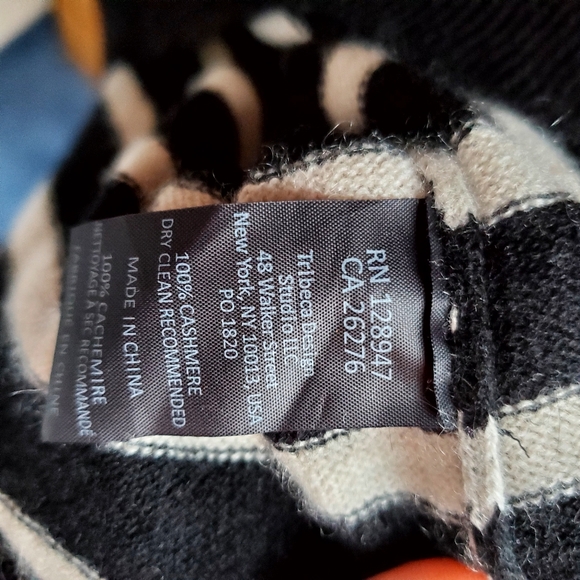 Nili Lotan Women's Cashmere Black & Cream Striped Hooded Sweater Size XS - Picture 5 of 6